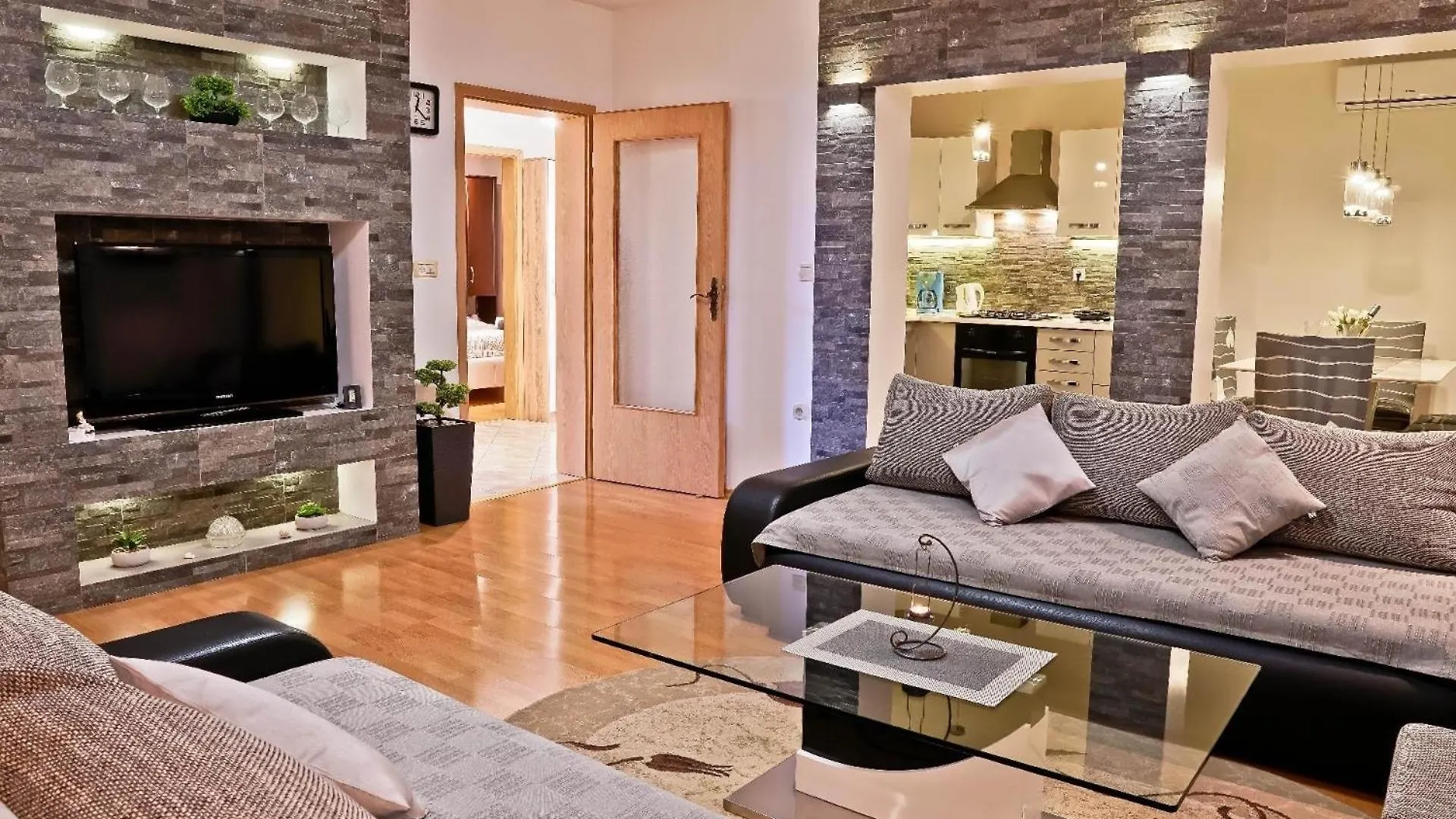 Ferienwohnung Fuer 8 Personen Ca 100 Qm In Pula, Istrien Istrische Riviera פולה